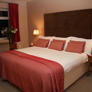 Lake Lodge Guesthouse